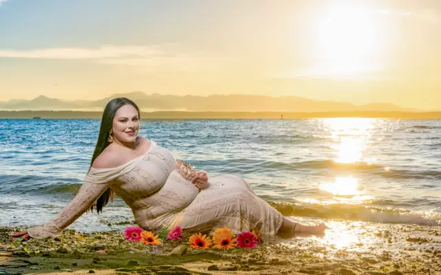 Pregnant — photo 1