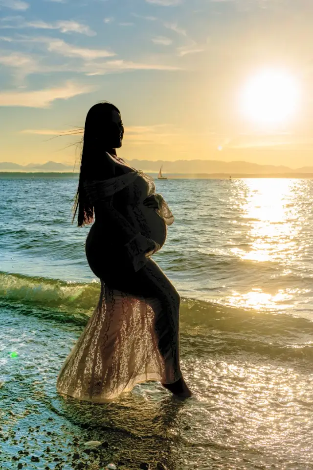 Pregnant — photo 4