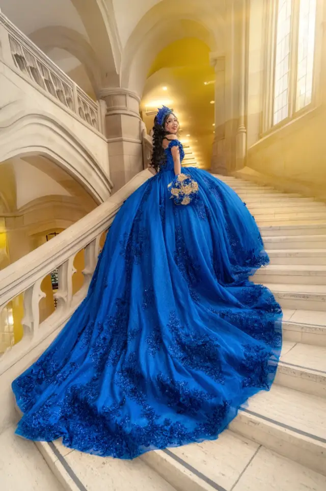Quinceañera — photo 14