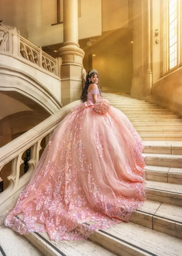 Quinceañera — photo 42