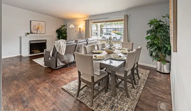 Real Estate — photo 1