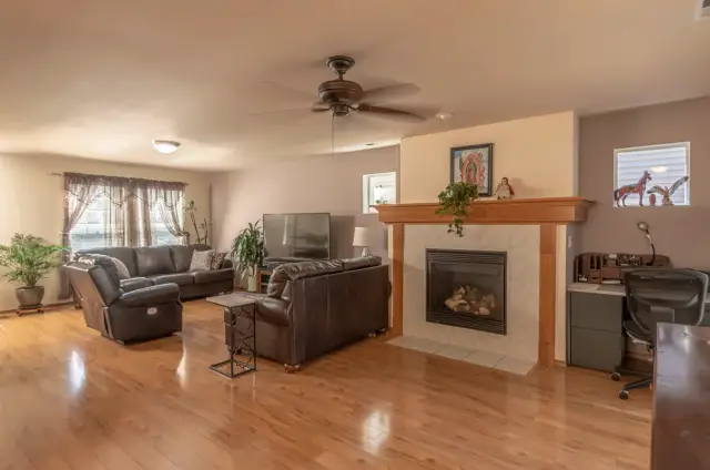 Real Estate — photo 33